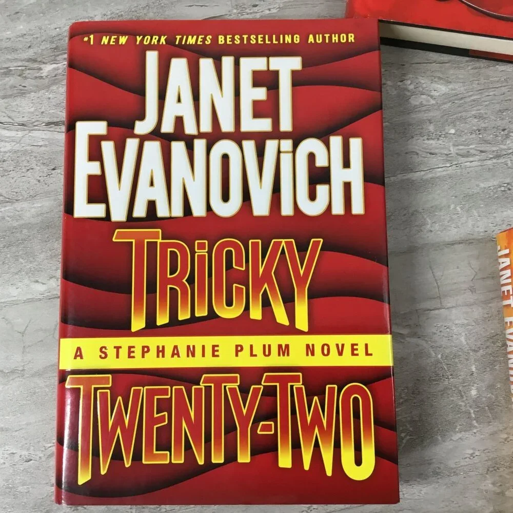 3 Janet Evanovich Hardcover Books Wicked Appetite Explosive Eighteen Tricky 22